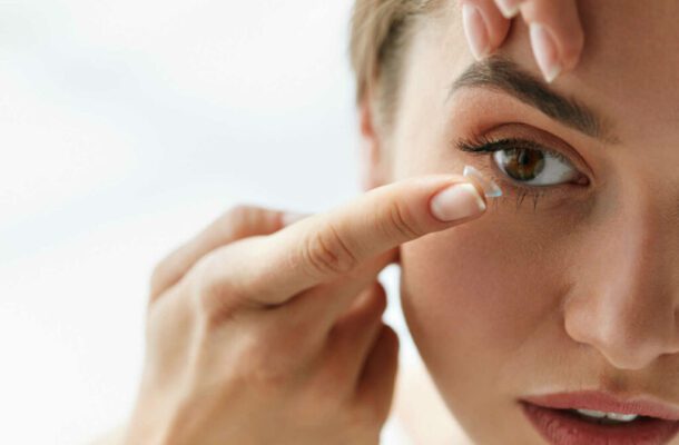 Is It Better to Wear Contact Lenses or Glasses?